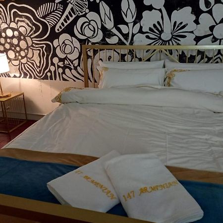 147 Armenian Park Hotel George Town Bagian luar foto